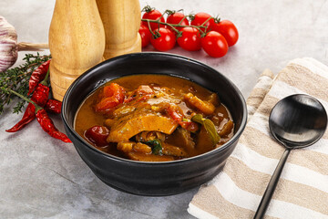 Yellow Thai curry with beef