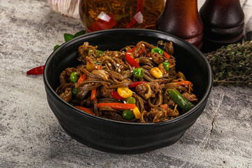 Soba with shredded pork and vegetables
