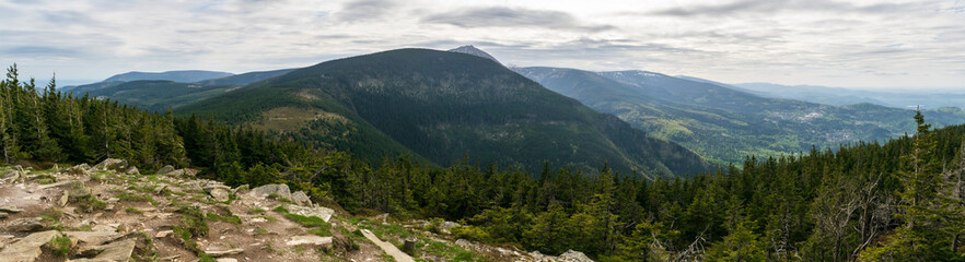 Obraz premium Panorama of Krkonoše mountains during the summer