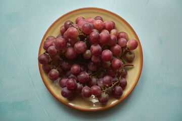 różowe winogrona 