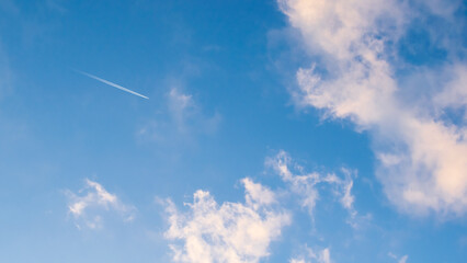the sky crosses the sky at sunset