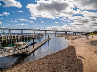 Obraz premium Low Tide Before Phillip Island Bridge