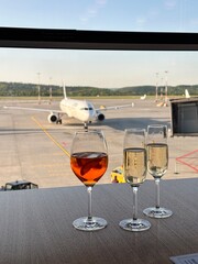 Travel in Style – Champagne and Cocktails Overlooking the Runway