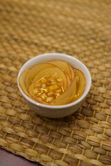 꽃모양 사과청 차