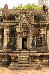 Fototapeta premium Entrance gate, door, doorway into one of the buildings of the Thommanon Temple, Angkor Wat, Siem Reap, Cambodia