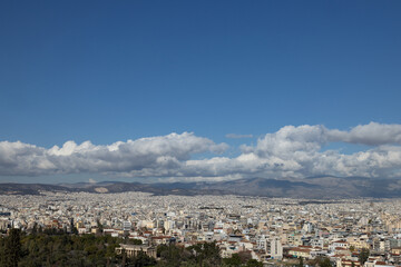 Obraz premium In the foreground of the panorama of Athens is the temple of Hephaestus in the western part of the Athenian Agora.