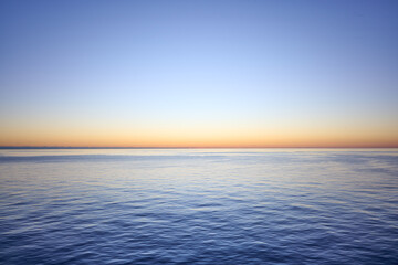 Obraz premium Sunset Over the Caribbean Ocean