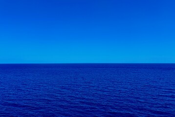 Obraz premium The calmness of the endless sea