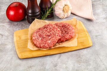 Raw round beef cutlet minced meat