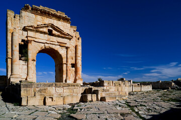 Obraz premium L'area archeologica di Mactaris,con i resti dell'antica città Romana,Makthar , Tunisia