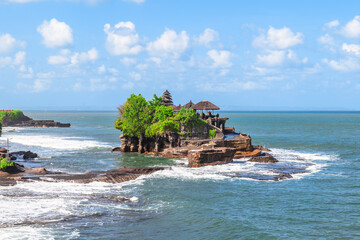 Pura Tanah Lot on Tanah Lot Temple, a rock formation off the Indonesian island of Bali. © Richie Chan