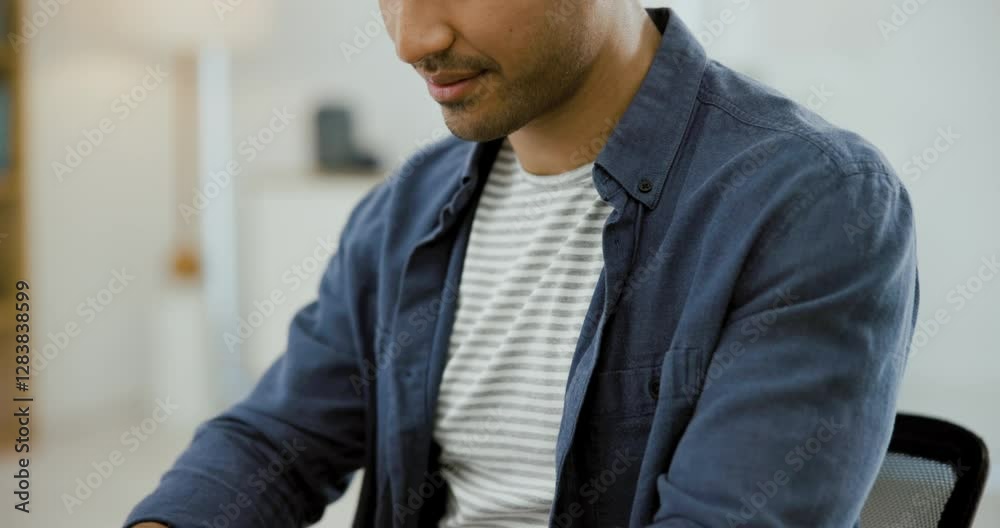Aufkleber smile, businessman typing at desk with computer for research on online article, review or networking