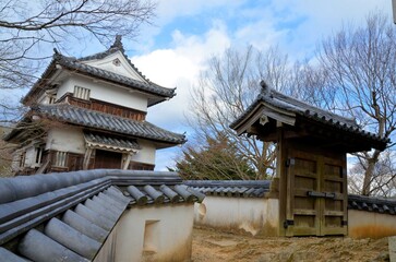 青空の備中松山城 二重櫓・腕木御門