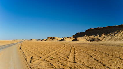 Il deserto del Sahara nella regione di Tezeur le località di Ong Jmal e il villaggio di Star Wars. Tunisia Nord Africa