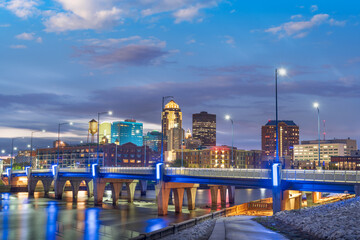 Des Moines, Iowa, USA Downtown City Skyline