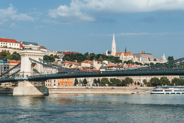 Fototapeta premium chain bridge over river with beautiful stone made design over danube hungary