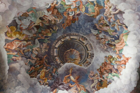 Mus&eacute;e du Palais du Te (Palazzo Te) dans la ville de Mantoue (Mantova / Mantua), "Les Dieux de l&rsquo;Olympe et la Chute des G&eacute;ants" de Giulio Romano, fresque du plafond de la salle des G&eacute;ants (Italie)