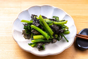 春菊の海苔和え