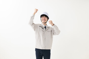 若い作業員男性