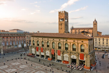 Obraz premium Palazzo del Podestà in Bologna, Italy a famous building in Piazza Maggiore the most important square in the city under a blue sky
