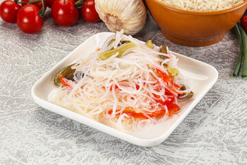Asian glass rice noodle with vegetables