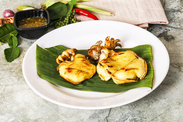 Delicous Grilled cuttlefish with sauce