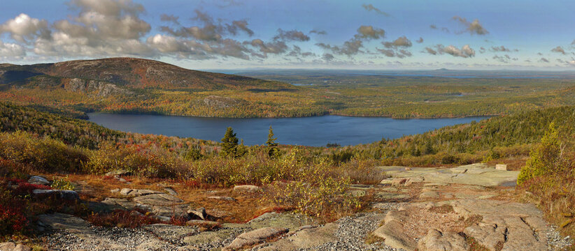 Rangeley lakes in the fall , Maine, USA.	
