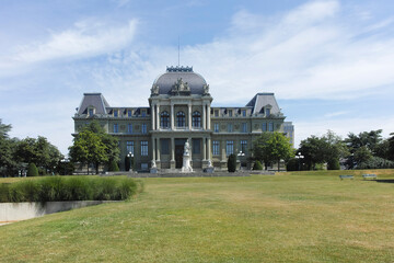 Obraz premium Building and street at city of Lausanne, Switzerland