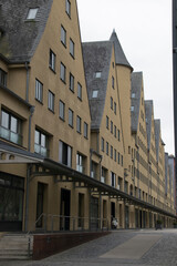 Ehemalige Lagerhäuser am Rheinufer in Köln