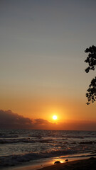 Golden Serenity &ndash; A Sunset by the Shore