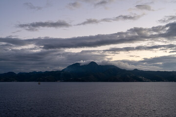 Die Küste der Insel Martinique in der Karibik