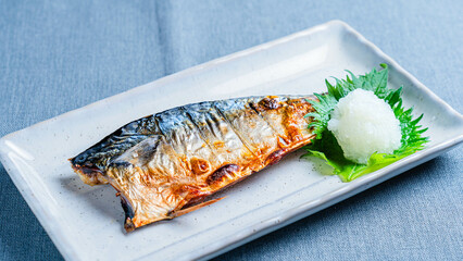 鯖の塩焼き