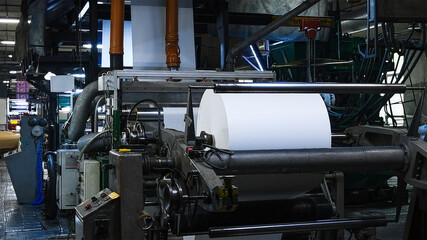 Flexo press for printing label