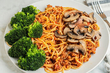 spaghetti with broccoli and mushrooms