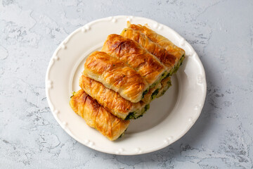 Turkish Tepsi Boregi, Round Borek, Tray pastry (Turkish name; rulo borek - sigara boregi). Spinach Pie.