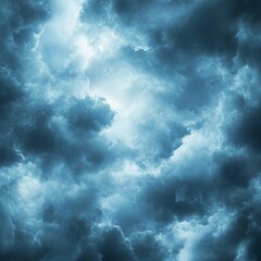 Obraz premium Dramatic storm clouds fill the sky, creating a dynamic, ominous atmosphere.