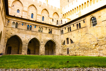 Majestic Views of the Palais des Papes in Avignon, France – Historic Grandeur and Medieval Charm