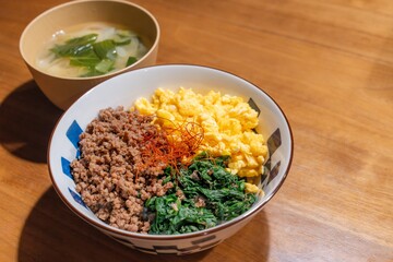 おいしい3食丼