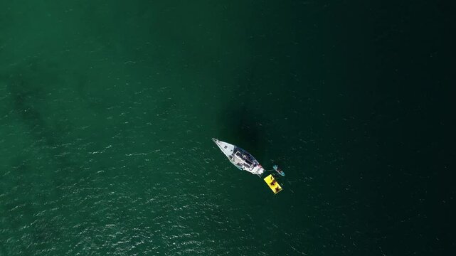 PLAYA BALANDRA LA PAZ BAJA CALIFORNIA SUR MEXICO	PACEO EN BARCO VELA