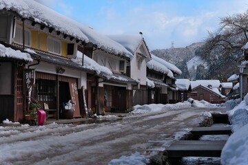Fototapeta premium 雪の熊川宿