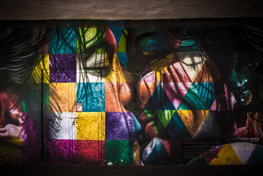 Eduardo Kobra&rsquo;s Mural "The Kiss" in Ibirapuera Park - S&atilde;o Paulo, Brazil
