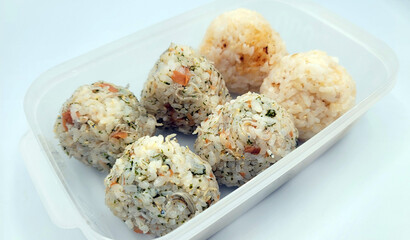 おむすびのお弁当・Rice ball lunch box・기저귀의 도시락