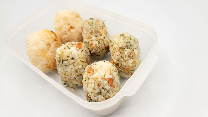 おむすびのお弁当・Rice ball lunch box・기저귀의 도시락