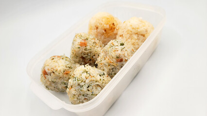 おむすびのお弁当・Rice ball lunch box・기저귀의 도시락