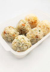 おむすびのお弁当・Rice ball lunch box・기저귀의 도시락