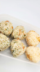 おむすびのお弁当・Rice ball lunch box・기저귀의 도시락
