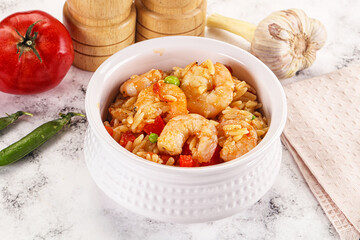 Italian pasta orzo with prawn