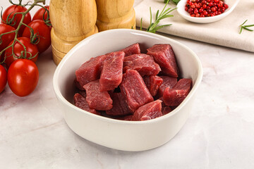 Raw beef cubes for cooking