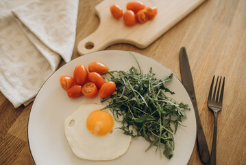 fried egg with vegetables
