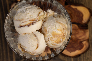 balls of creamy ice cream with the addition of natural maple syrup